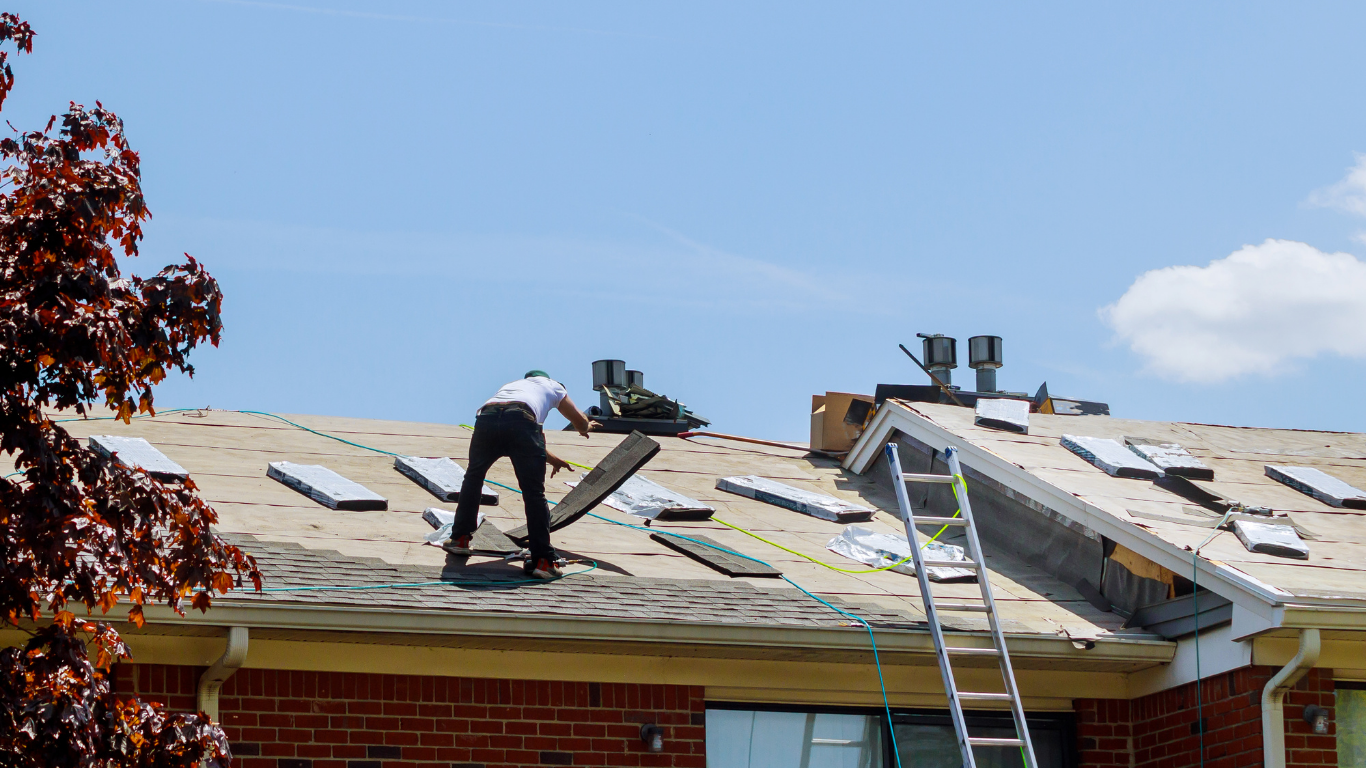 Emergency Roof Leak Steps in Woodland Hills, CA